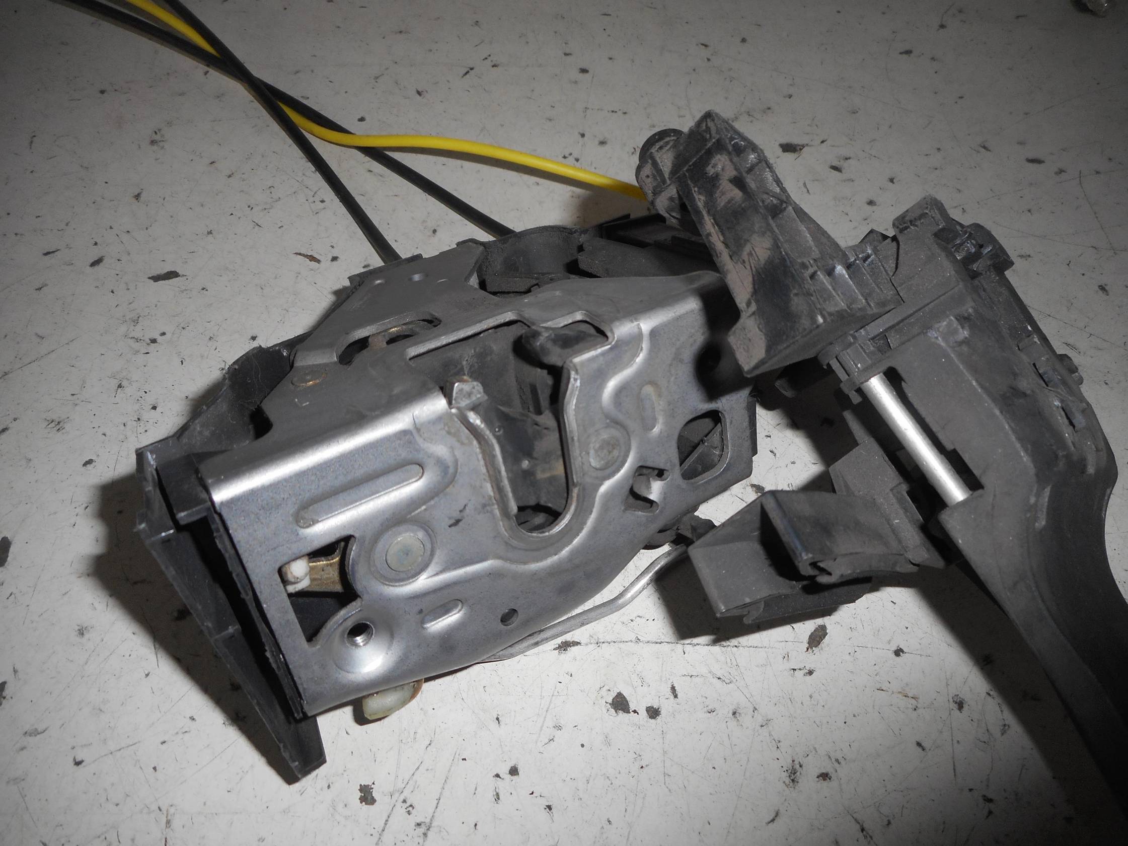 Serratura porta post. sx.